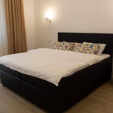 M Rooms Bucureşti Ngoại thất bức ảnh