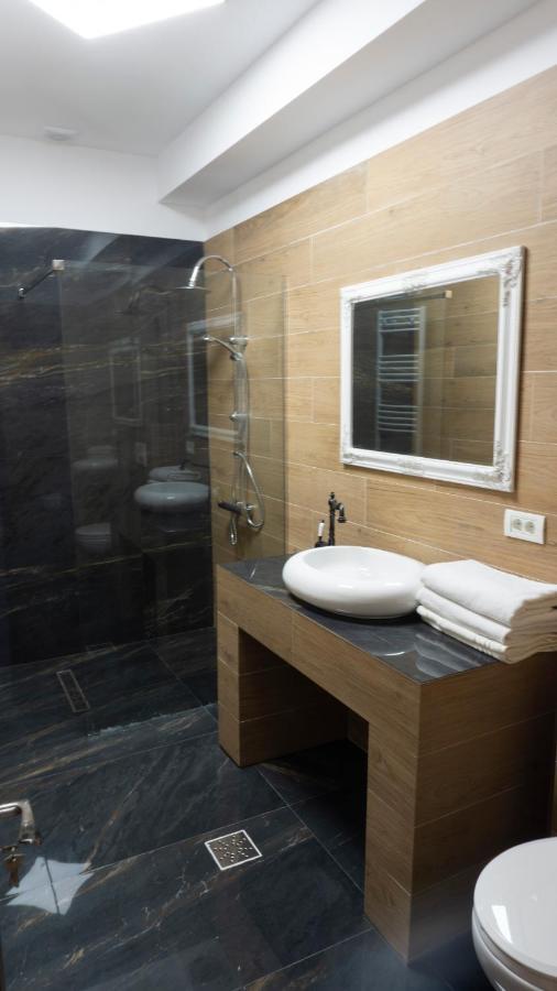 M Rooms Bucureşti Ngoại thất bức ảnh