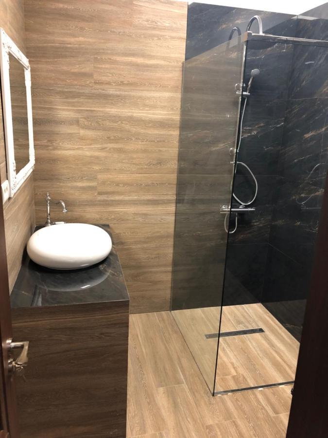 M Rooms Bucureşti Ngoại thất bức ảnh
